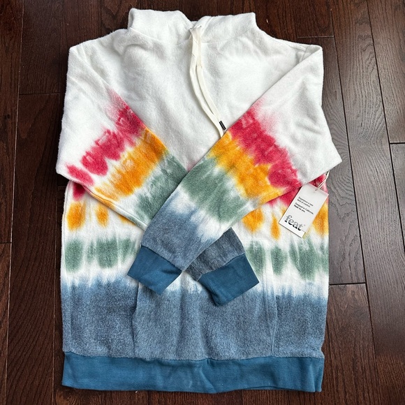 Brand New with tags Feat SunsetLover Blanket Blend Hoodie size medium - Picture 2 of 5